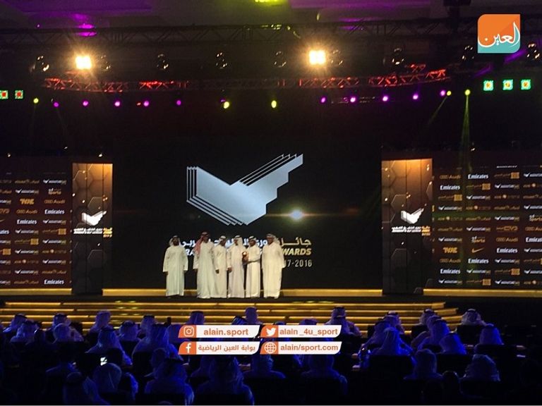 الجزيرة بطل الدوري الإماراتي