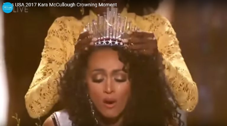 ملكة جمال أمريكا عالمة نووية