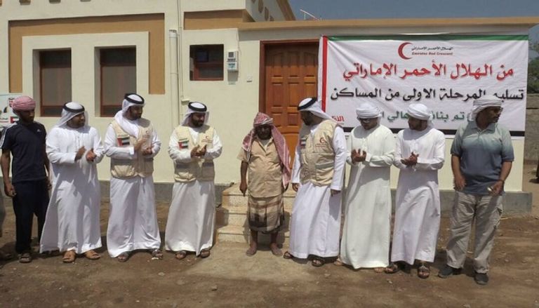 الهلال الأحمر الإماراتي يسلم 17 منزلا ضمن المرحلة الأولى من إعادة إعمار المخا