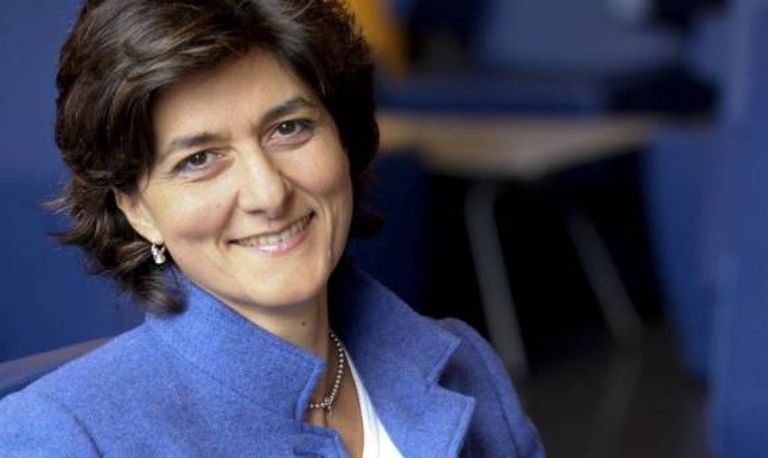 وزيرة الدفاع الفرنسية الجديدة سيلفي جولار