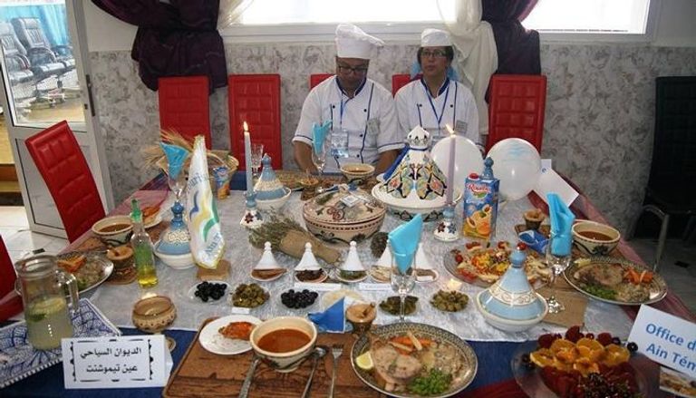 عيد السمك يشعل المنافسة بين الطباخين بالجزائر