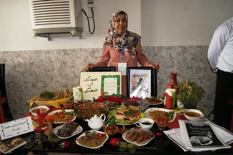 "عيد السمك" يشعل المنافسة بين الطباخين بالجزائر