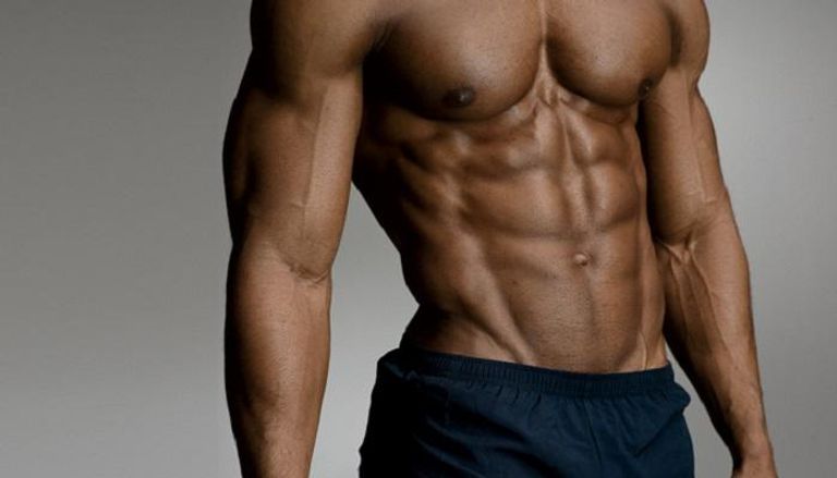 عضلات الصدر أحد مقاييس قوة الرجال