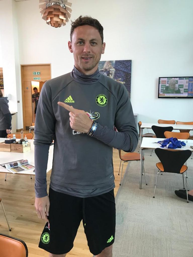 نيمانيا ماتيتش لويز وزملائه في تشيلسي