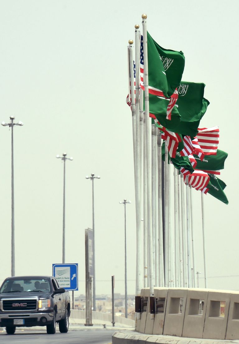 الرياض تتزين لاستقبال ترامب و3 قمم عربية وإسلامية