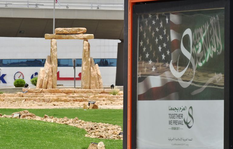 الرياض تتزين لاستقبال ترامب و3 قمم عربية وإسلامية