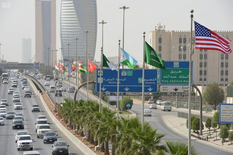 الرياض تتزين لاستقبال ترامب و3 قمم عربية وإسلامية