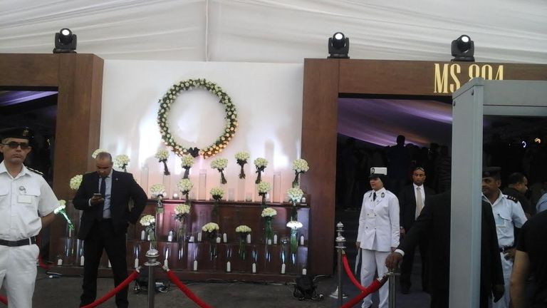 تأبين لضحايا رحلة طائرة مصر للطيران المنكوبة