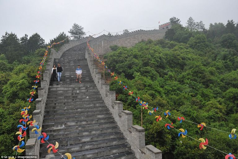 النسخة المقلدة لسور الصين العظيم