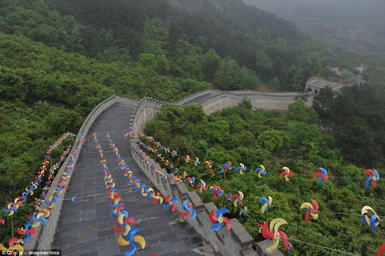 النسخة المقلدة لسور الصين العظيم