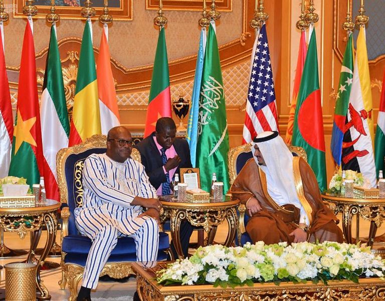 زعماء العالم الإسلامي يتوافدون على الرياض