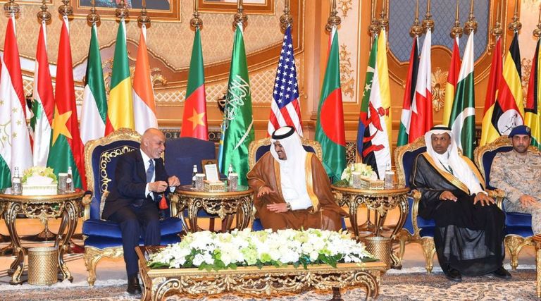 زعماء العالم الإسلامي يتوافدون على الرياض