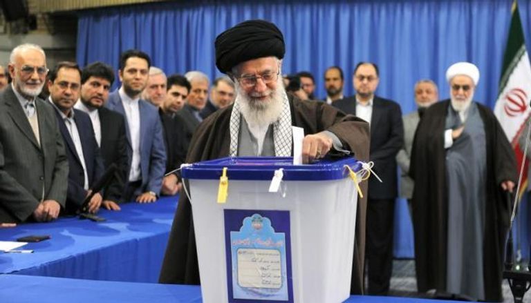 مرشد إيران خلال التصويت