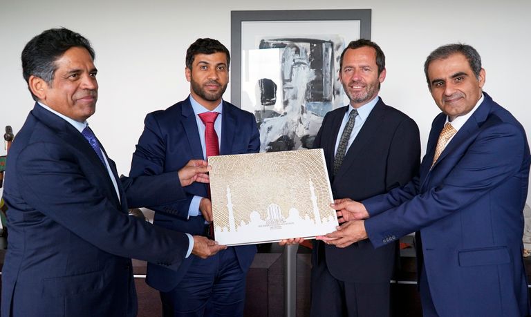 صورة جماعية لوفد الإمارات في اليونسكو