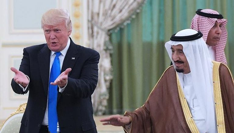 الملك سلمان يستقبل ترامب في أول يوم من زيارته للسعودية
