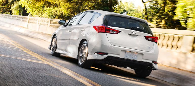 أفضل 15 سيارة هاتشباك أقل من 20 ألف دولار