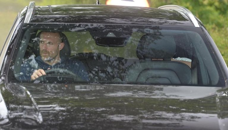 إبراهيموفيتش يصل تدريبات يونايتد محتبئا فيرجسون - إبراهيموفيتش