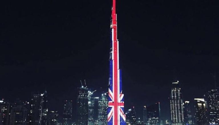 برج خليفة يضيء بعلم بريطانيا