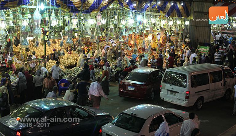 فانوس رمضان المصري يطيح بالصيني من الأسواق