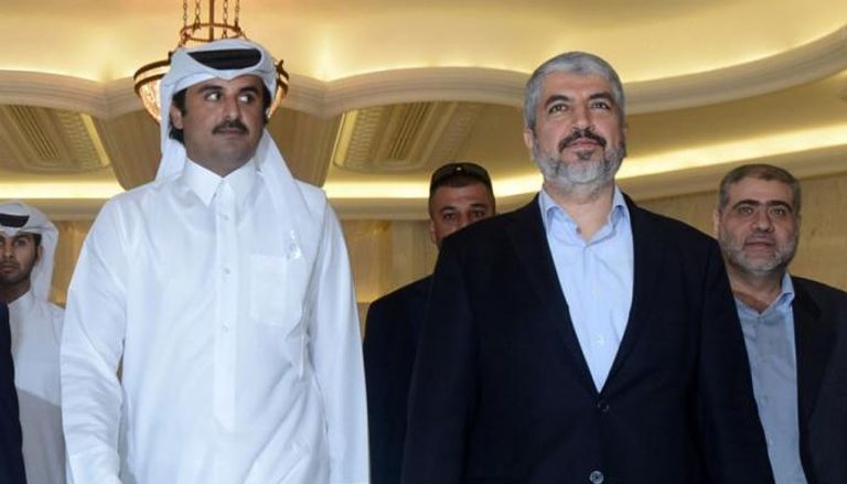أمير قطر يستقبل خالد مشعل