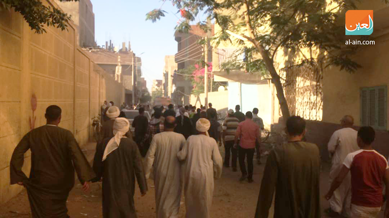 مشهد من جنازة أحد الضحايا