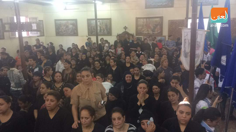 مشهد من جنازة أحد الضحايا