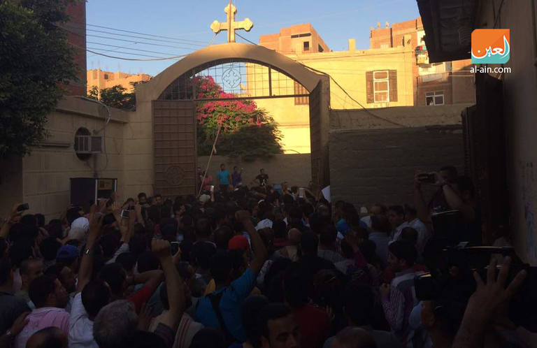 مشهد من جنازة أحد الضحايا