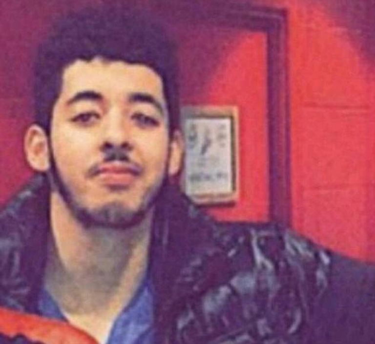 والدة سلمان العبيدي كانت تخشى تحول ابنها لإرهابي