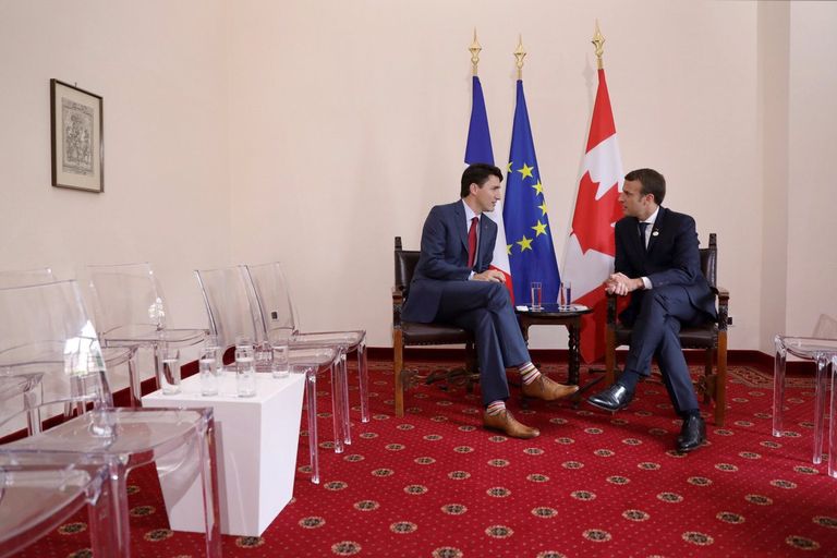 ميركل وآخرون يتطلعون باهتمام لجورب ترودو في قمة الناتو