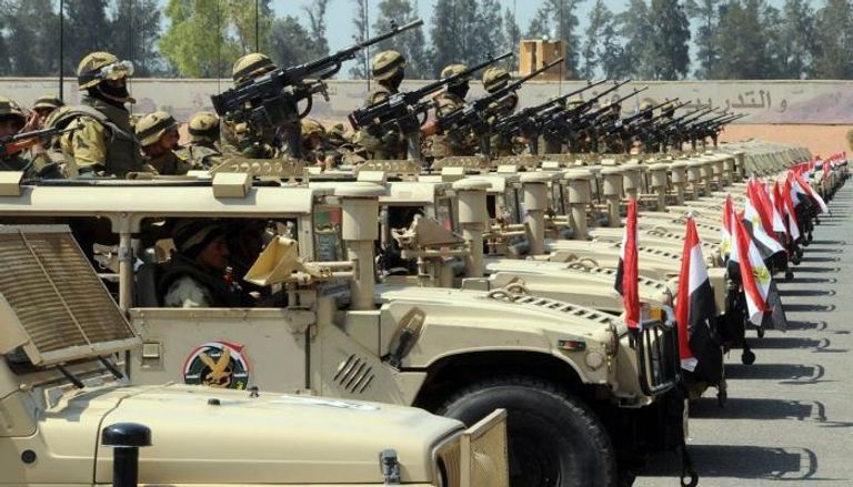 الجيش المصري يواجه الإرهاب في سيناء