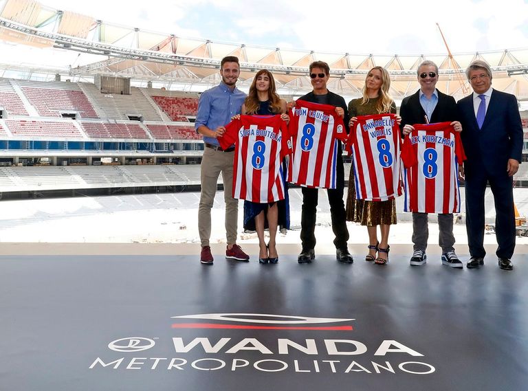 توم كروز بقميص الأتلتي