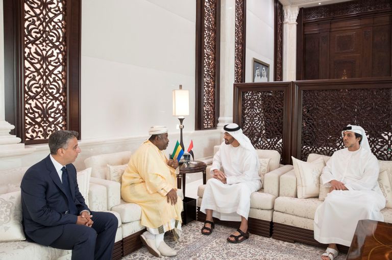 الشيخ محمد بن زايد آل نهيان برفقة رئيس الغابون