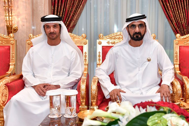الشيخ محمد بن راشد آل مكتوم يستقبل جموع المهنئين