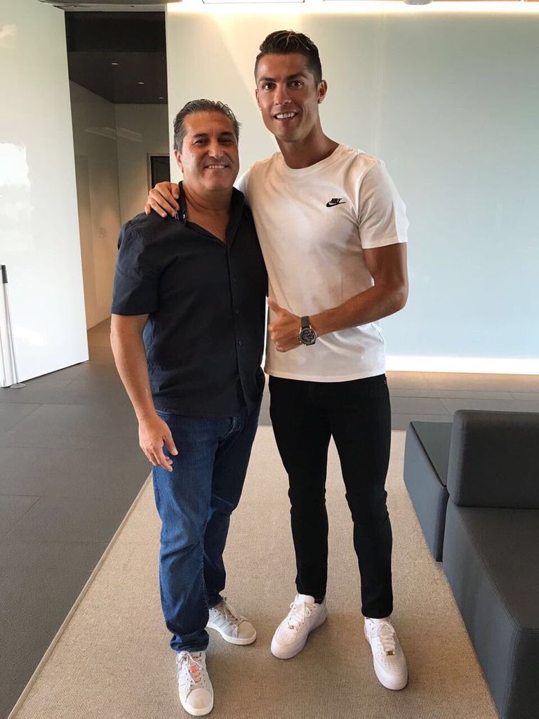 بيسيرو خلال زيارته لريال مدريد