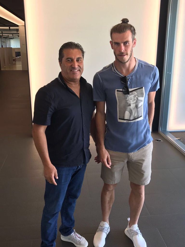 بيسيرو خلال زيارته لريال مدريد