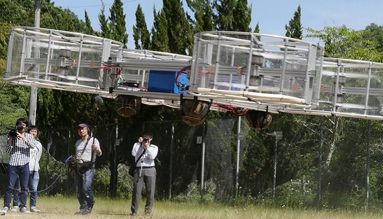 السيارة الطائرة