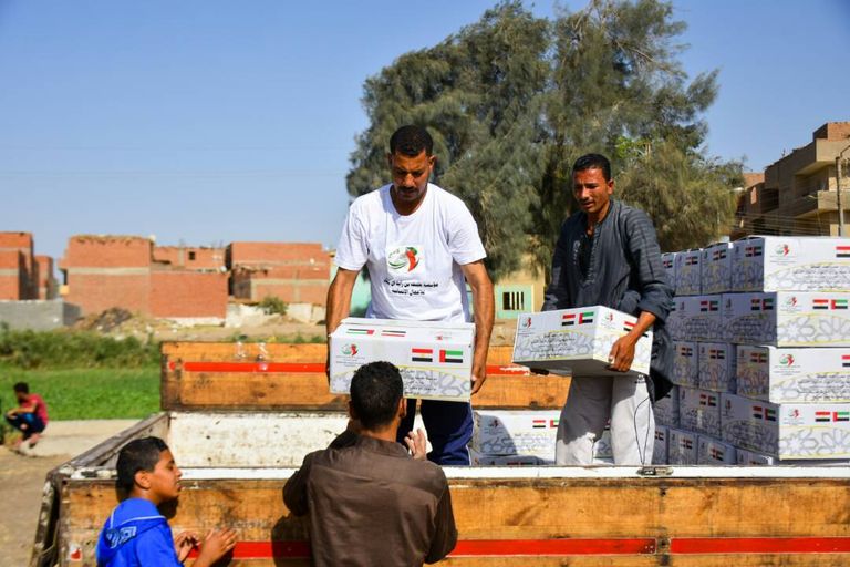 مشروع توزيع مليون سلة غذائية