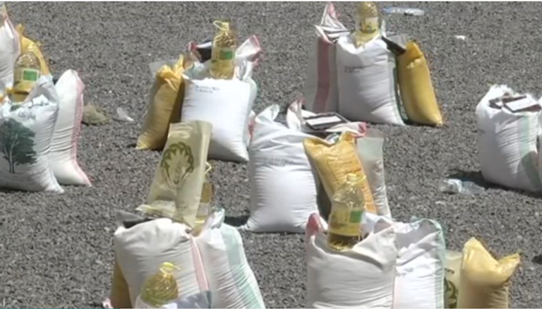 مؤسسات خيرية في اليمن توفر الطعام للنازحين خلال رمضان