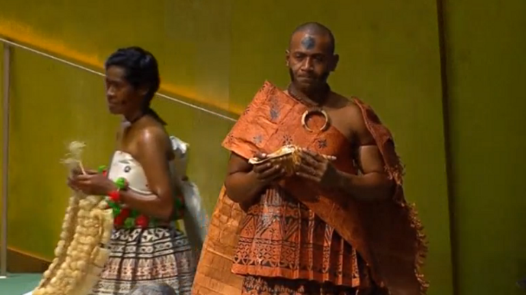 الأمم المتحدة تستضيف عرضا للفلكلور على هامش مؤتمر لحماية المحيطات