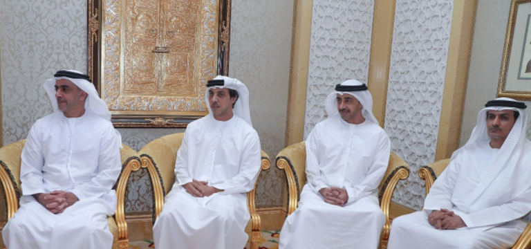 محمد بن راشد خلال استقبال الشيخ صباح الأحمد الجابر الصباح أمير دولة الكويت