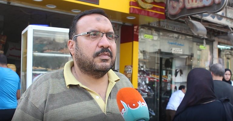 "عرفة" أجيال من صنع الحلوى الرمضانية