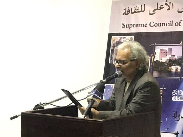 الشاعر الراحل محمود درويش