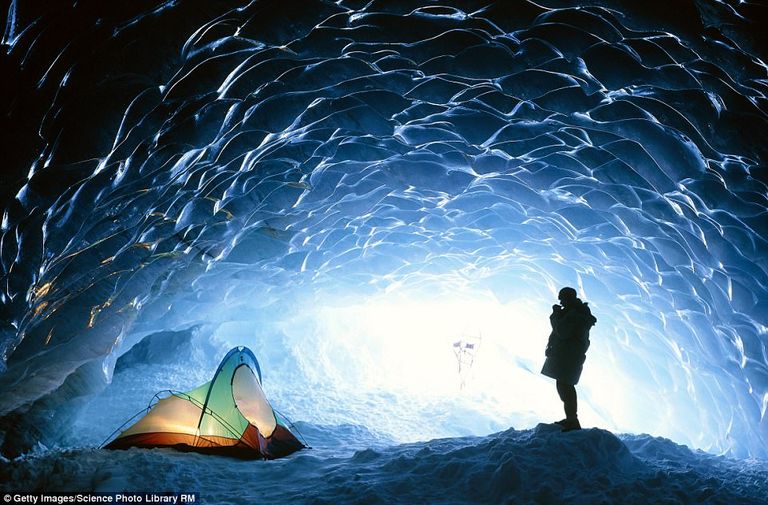 منطقة تخييم بجبال الألب بألمانيا 