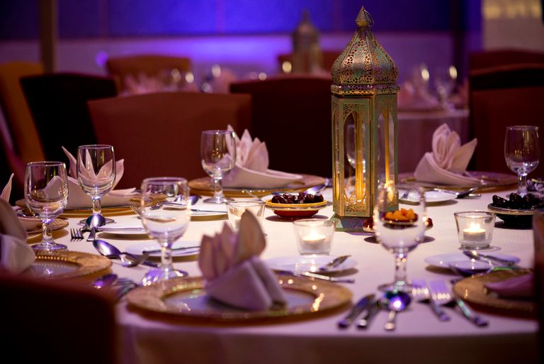 الفانوس يعتبر سلطان المائدة الرمضانية