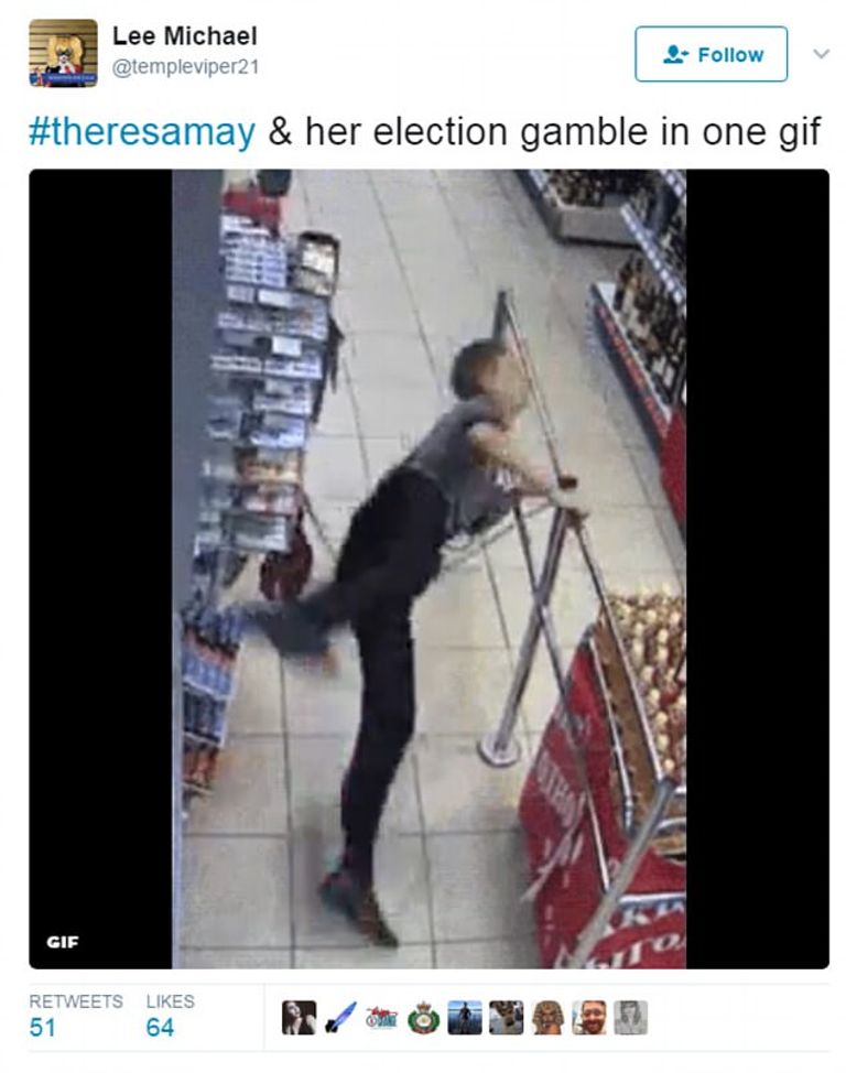 رئيسة الوزراء البريطانية تيريزا ماي