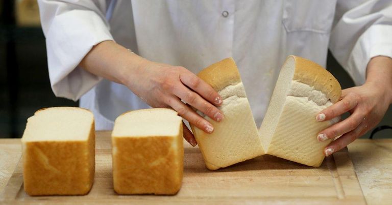 الخبز الأبيض لا يختلف عن الخبز البني