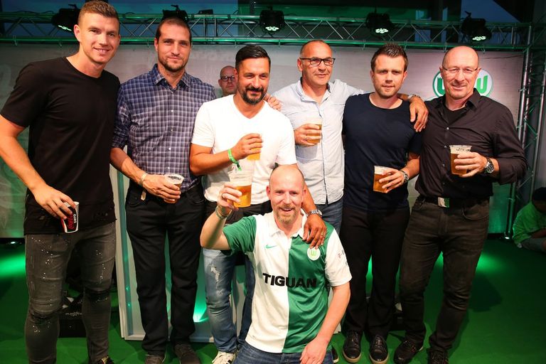 دجيكو ونجوم الولفز السابقين إيدين جيكو