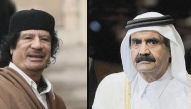 أمير قطر السابق حمد بن خليفة آل ثاني والرئيس الليبي الراحل معمر القذافي