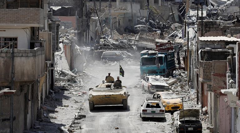 وجود مقاتلي داعش في الموصل ولد جيلا جديدا من المؤيدين الصغار