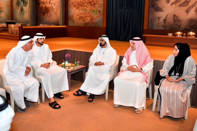 الشيخ محمد بن راشد آل مكتوم برفقة الإعلاميين الإماراتيين والعرب